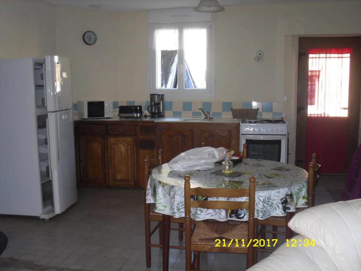 Maison - Chambre D'Hote Situee Au Coeur D Asfeld Exteriör bild